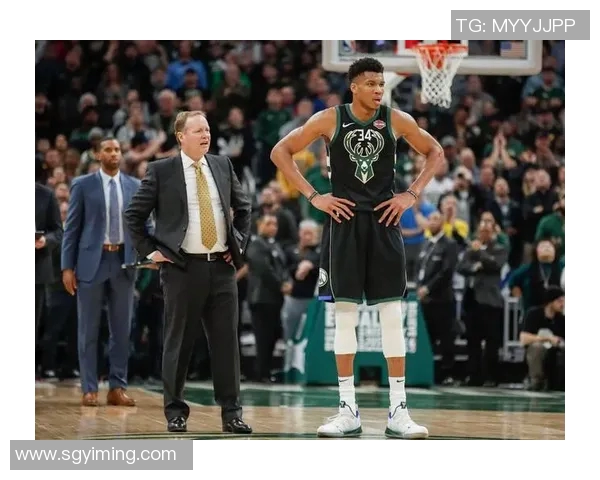 据报道,字母哥在最新采访中谈及在雄鹿未来,不禁让球迷担心 据报道,字母哥在最新采访中谈及在雄鹿未来,不禁让球迷担心