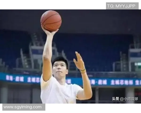 广东德比赛后龙狮宏远球员争抢焦泊乔 广东德比赛后龙狮宏远球员争抢焦泊乔