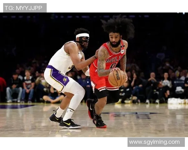 先后伤退！科比·怀特6分钟拿2助攻 吉迪18分钟贡献11分4板3助